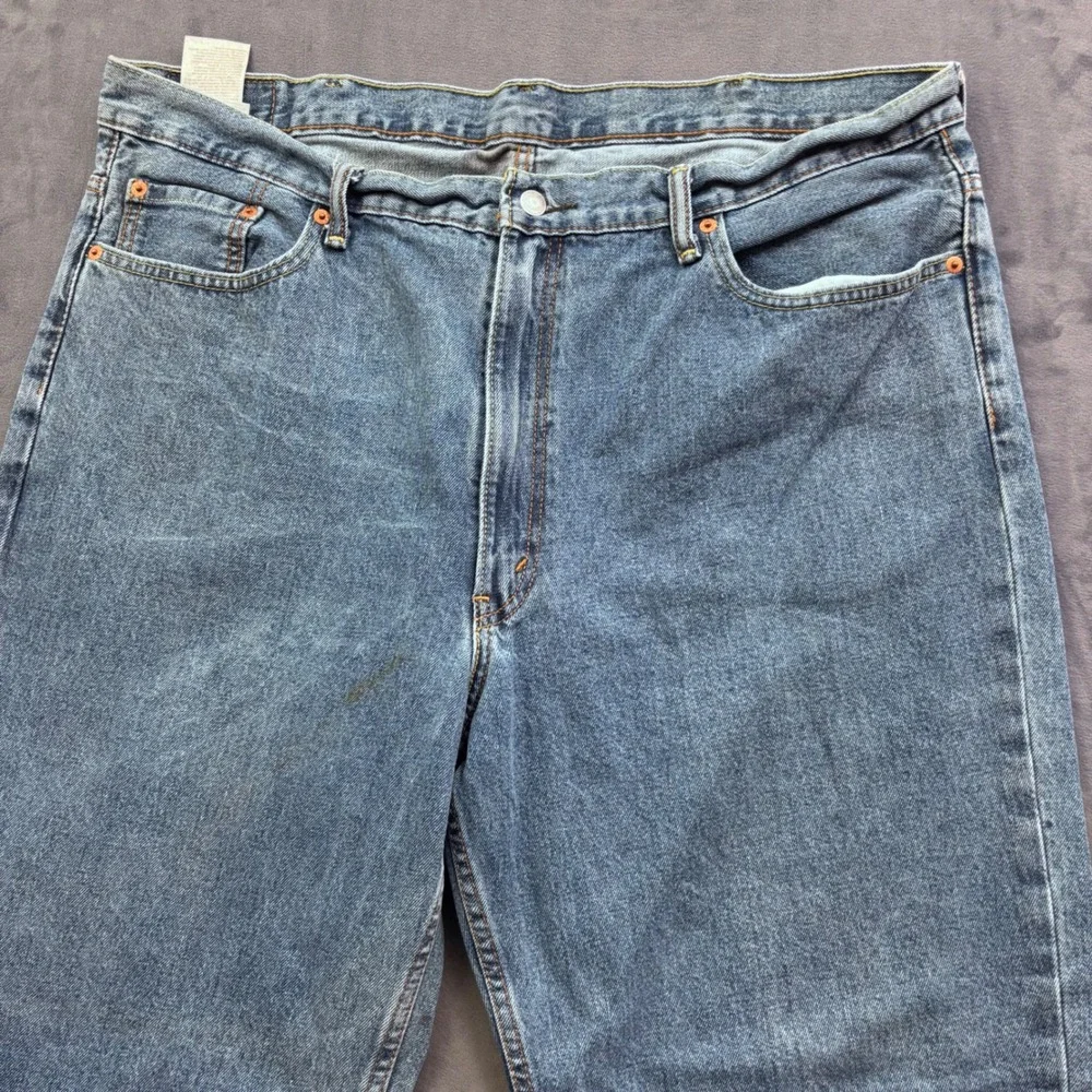 Levis 550 Relaxed Fit Tapered Leg Jeans Mens 42x32 Medium Wash Blue Denim